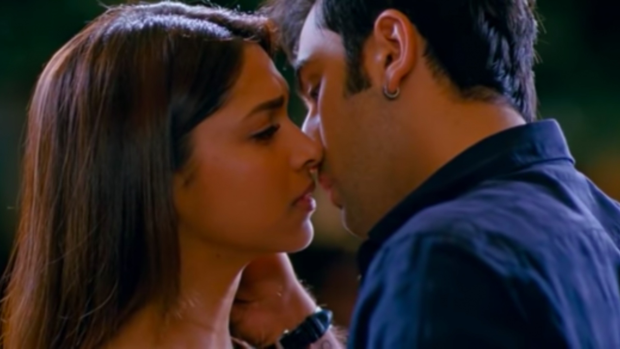 Kiss Day 2020 Bollywood’s Most Steamy On Screen Lip Locks Couples Can Take Clue From News Nation